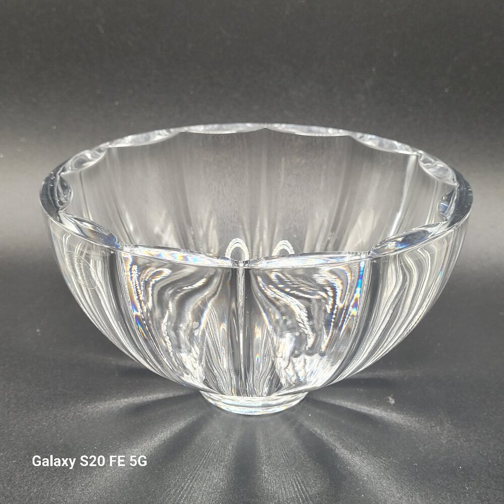 Beautiful 24% Lead Crystal Bowl - Home Decor